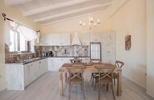 Riglia House | Two Bedroom Villa - ASTER