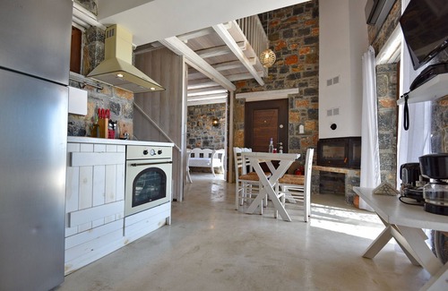 Vizari Villa | Two Bedroom Villa - shared pool