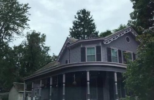Staatsburg House | Two bedrooms, bath and kitchenette in 1890 Victorian