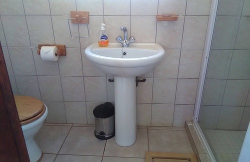 Sabie House | Two Falls View - Guesthouse - Elna Falls Suite