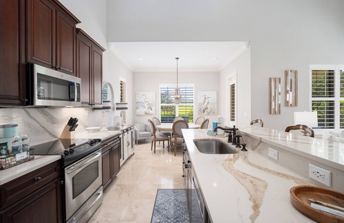 Villa Lago House | Two Golf Carts ~ Sandestin Gated Community ~ Community Beach ~ Community Pool