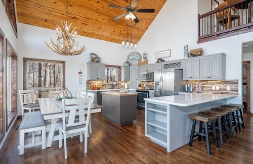 Bixby Other | Two Homes on 160 Acres. Stocked Ponds, Firepits. Just 30 minutes from Tulsa.