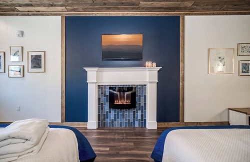 Prescott Hotel | Two King Beds, One Epic Girls’ Trip