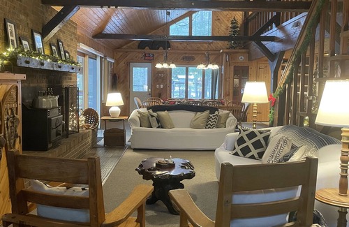 Irons Cabin | Two Lakes Lodge - Large Cozy Cabin on 2 Lakes with Private Beach and 10 acres!