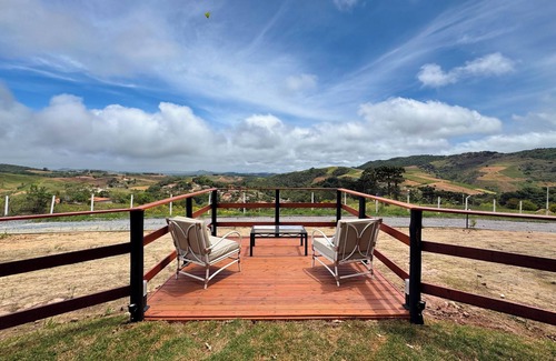 Piedade Ski Chalet | Two Little Birds Cottage - Terra Sertaneja Farm