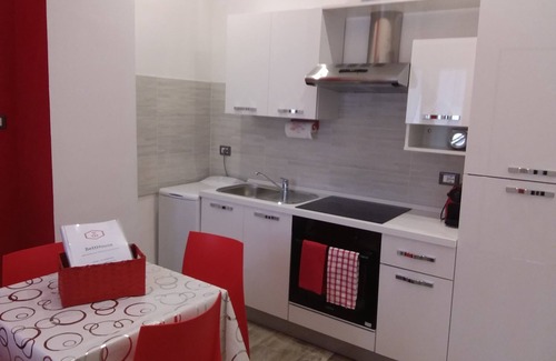 San Donato Apartment | TWO-ROOM APARTMENT NEAR FAIR, HISTORICAL CENTER, UNIVERSITY AND S. ORSOLA HOSPITAL