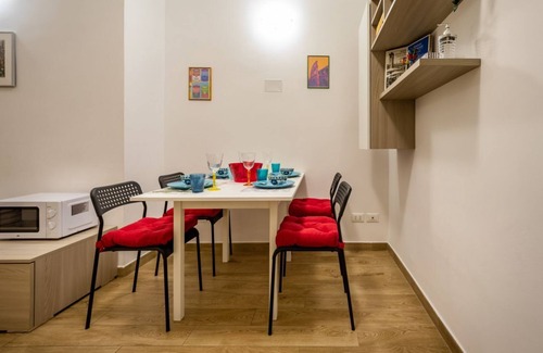 Borgo Milano Apartment | Two-room apartment with pop art vibes