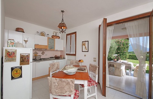Manerba del Garda Apartment | two-room ground floor bright "DAISY"