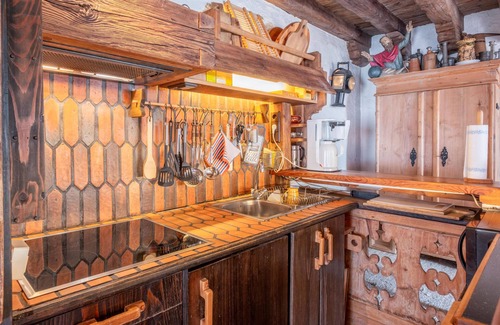 Alpbach House | Two rustical chalets, only 1 km to the ski lift