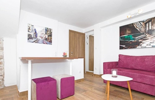 Kotor Old Town House | Two-storey Apartment With Charming Garden