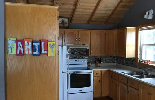 Grand Barachois Ski Chalet | TWO STREETS FROM BEAUJOLI BEACH - GRAND BARACHOIS - AC- WIFI-SLEEPS SIX
