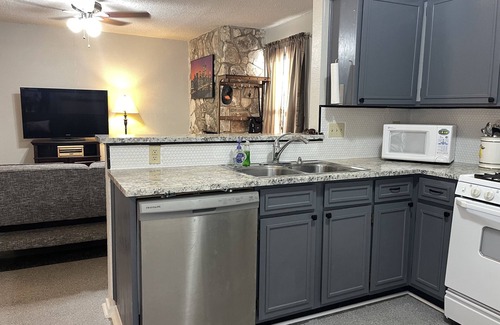 Heritage Apartment | TXST Cozy and centrally located