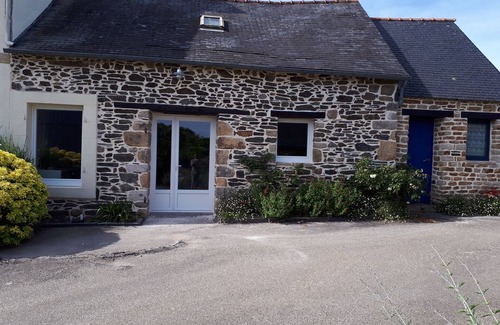 Pont-de-Buis-les-Quimerch House | Ty Braz quiet in the countryside