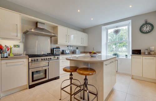 Dolgellau House | Tŷ Brithdir - Four Bedroom House, Sleeps 8