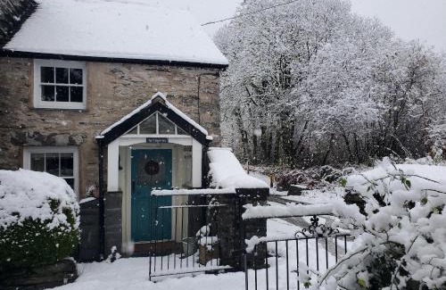 Dolwyddelan House | Ty Capel Isa