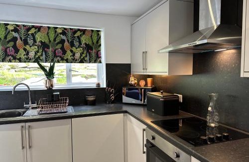Cwmcarn House | Ty Cwm - Cwmcarn Valley House