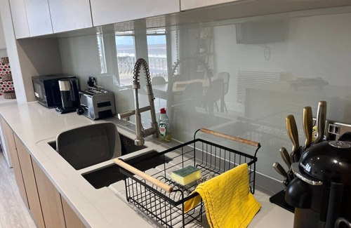 Penarth Apartment | Ty Mor Studio Apartment Penarth
