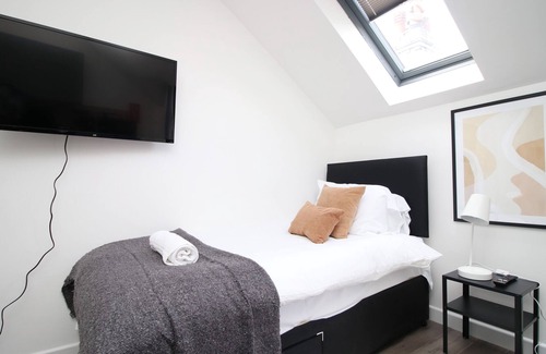Splott Apartment | Tŷ Suites 8 - New Aparthotel in Cardiff
