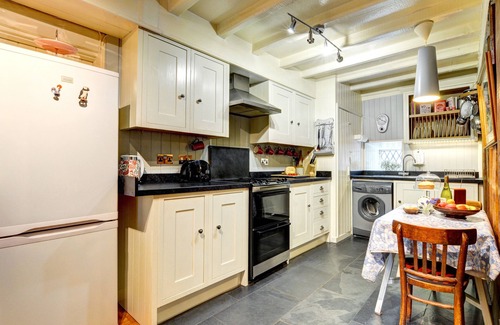 Garndolbenmaen House | Ty Uchaf - Two Bedroom House, Sleeps 4