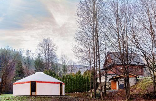 Czernichow Ski Chalet | Tylko Radość Agroturystyka
