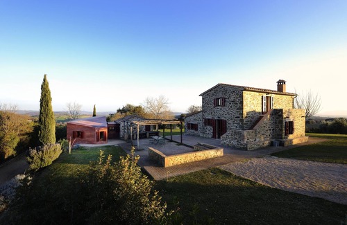 Magliano in Toscana Villa | Typical country house and contemporary design annex