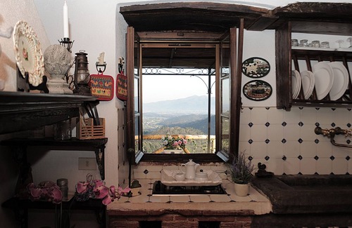 Villabuona Villa | Typical Tuscan Farmhouse, Superb View on Lucca, private garden/parking.WIFI.