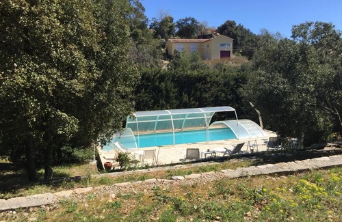 Montfort-sur-Argens Villa | Typique Villa Provençale sur 2 Étages Avec Piscine
