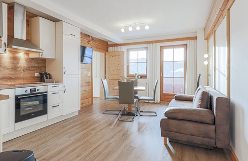 Westendorf Apartment | Tyrolean apartment with ski lift nearby