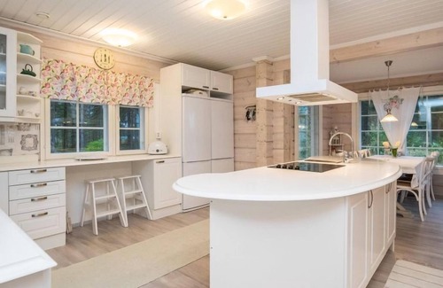 Hiukkajoki House | Tyssinniemi by Interhome