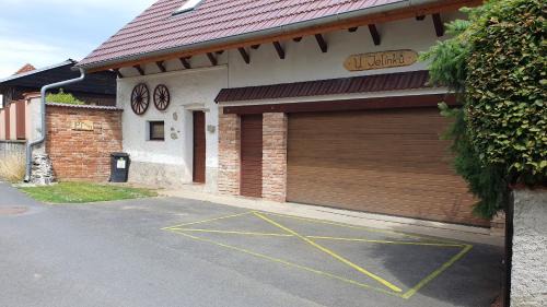 Stahlavy Apartment | U Jelínků