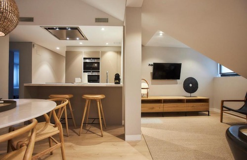 Huertas Apartment | U-Sense Madrid Santa Ana