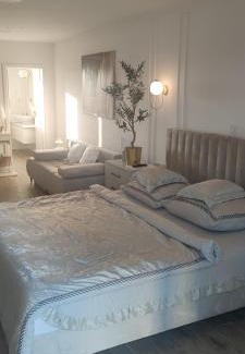 Loukov Apartment | U zlatého křížku