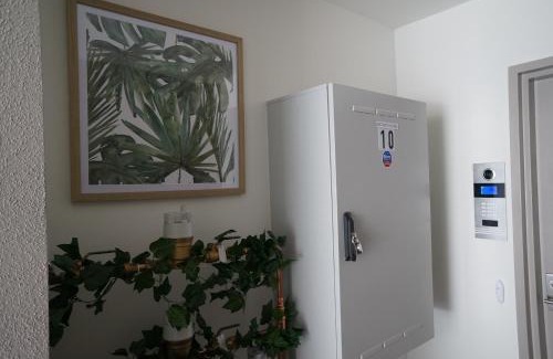 Brunswick West Apartment | U201 Brunswick Living Top floor Balcony Close to APT and CBD Free Wifi Tram at Doorstep