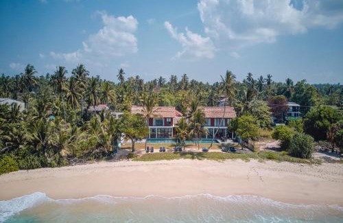 Kamburugamuwa Villa | Ubuntu Beach Villas by Reveal