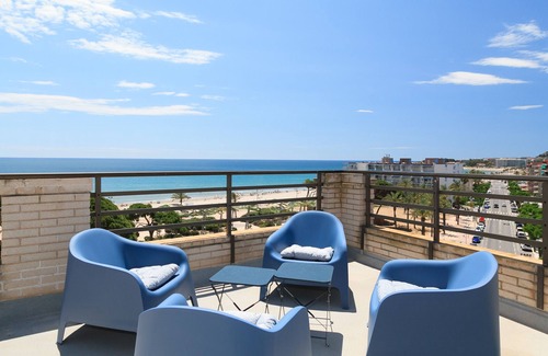 La Pineda Apartment | UHC CASPEL - The best rooftop terrace in La Pineda