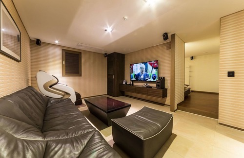 Uijeongbu Hotel | Uijeongbu La Tree Hotel