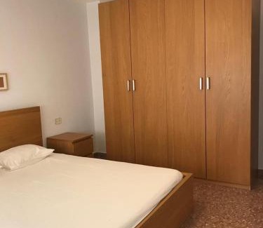 Port de Sagunt Apartment | UIM Mediterraneo Isabel 23 Wifi