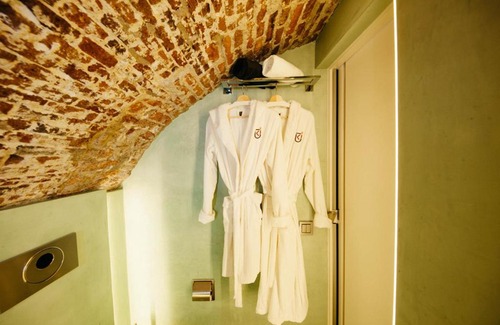 Utrecht City Center Hotel | UKI-Hotel