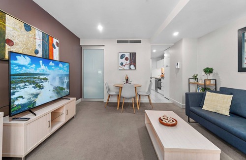 Glenelg Apartment | Ultima Escapes · Glenelg Beachfront Bliss · Beach View Pool Gym Parking Wi-Fi