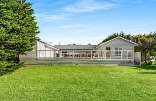 Portsea House | Ultimate family retreat, on the Portsea/Sorrento border, (sleeps 15/16)