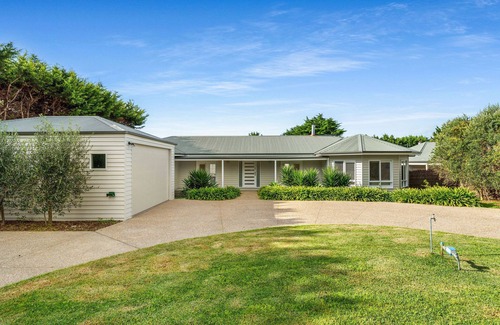 Portsea House | Ultimate family retreat, on the Portsea/Sorrento border, (sleeps 15/16)