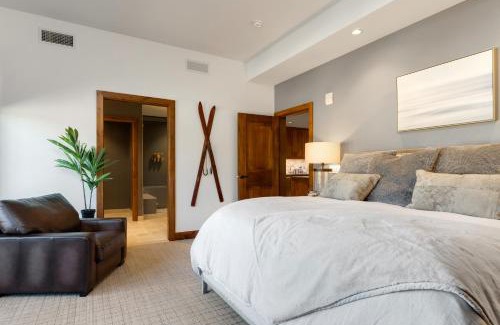 Lakeside Park Apartment | Ultimate Luxury Residence with Extras Galore across from Heavenly Village & Gondola - Zalanta Resort