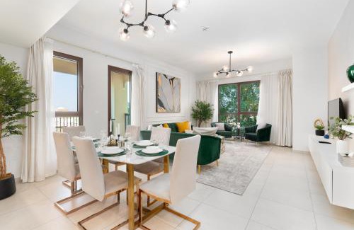Umm Suqeim 3 Apartment | Ultimate Stay/Burj Al Arab View/Brand New/Amazing Pool with a View/Perfect Holiday/Madinat Jumeirah/2 BDR