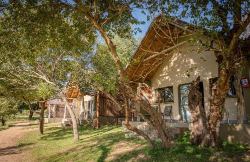 Kruger National Park Cabin | Umkumbe Safari Lodge Riverside