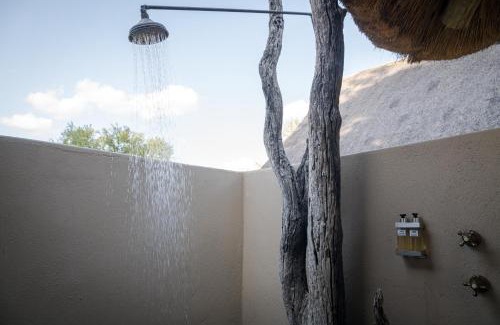 Kruger National Park Cabin | Umkumbe Safari Lodge Riverside