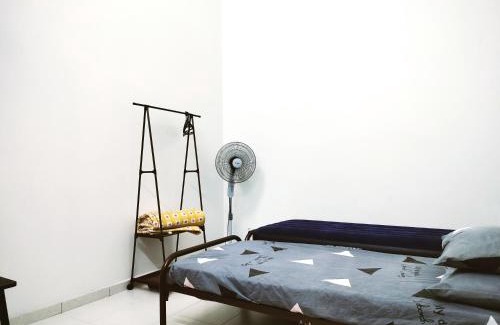 Ayer Molek House | Ummi Homestay Bukit Katil Melaka