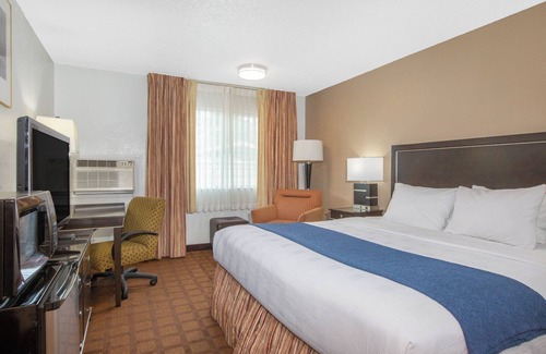 Roseburg Hotel | Umpqua Valley Hotel