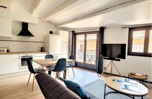Cassis Apartment | Un balcon, au cœur du village