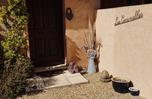 Saint-Antonin-du-Var Villa | Un Endroit Calme, Reposant et Confortable, Grande Piscine Idéalement Exposée