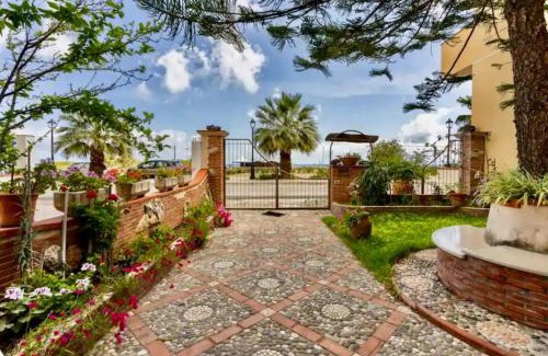 San Giorgio Apartment | Una Araucaria sul mare